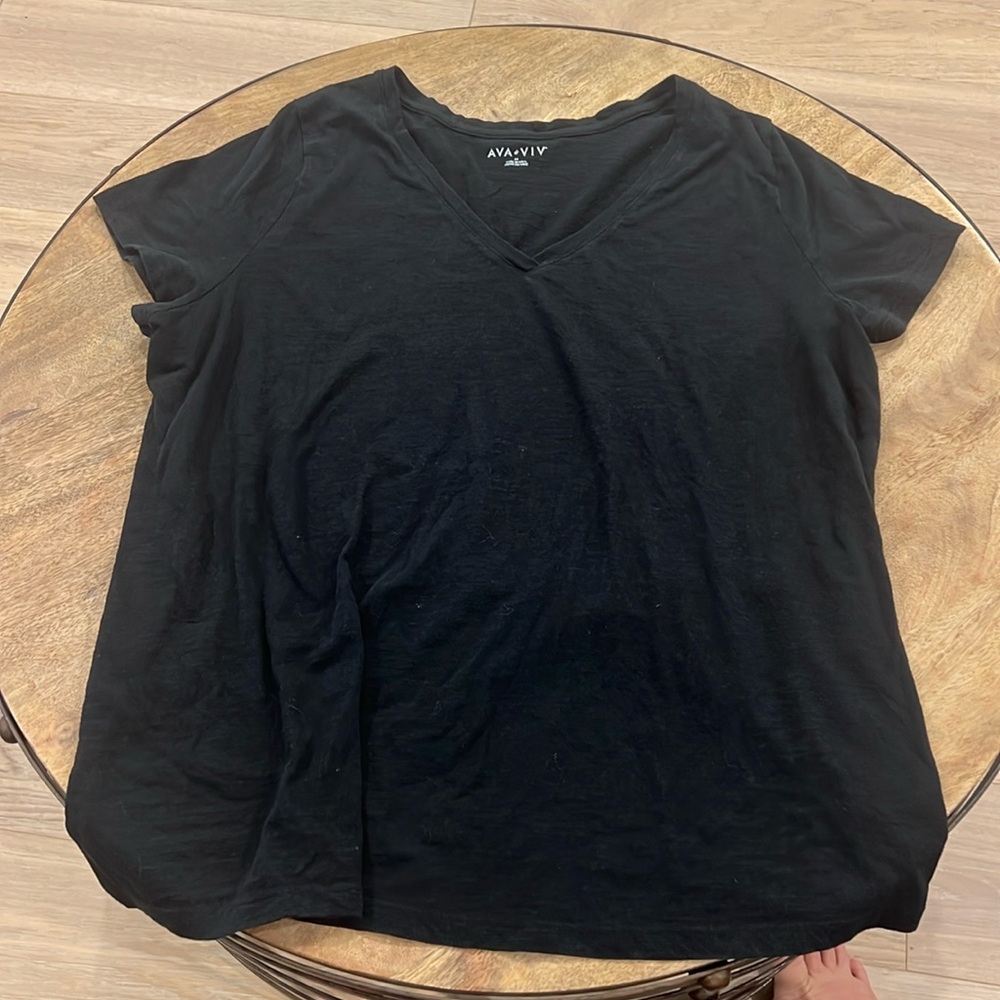 Black t-shirt